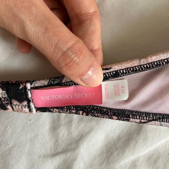 Victoria's Secret Paisley Bandeau Bikini Top - Picture 3 of 3